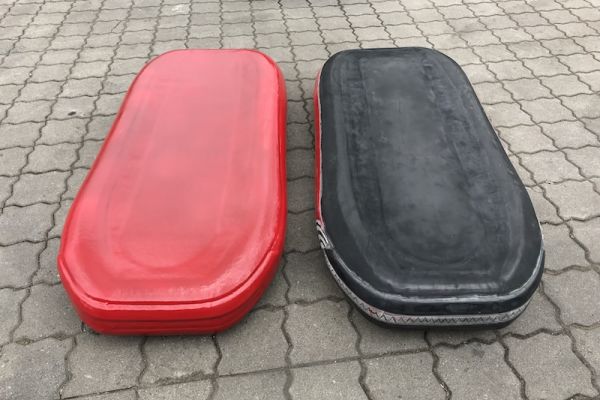schlauchboot-vorher-nachher-unterseite-13C6C70A1-5D38-41DA-368C-90AAE758D0F3.jpg